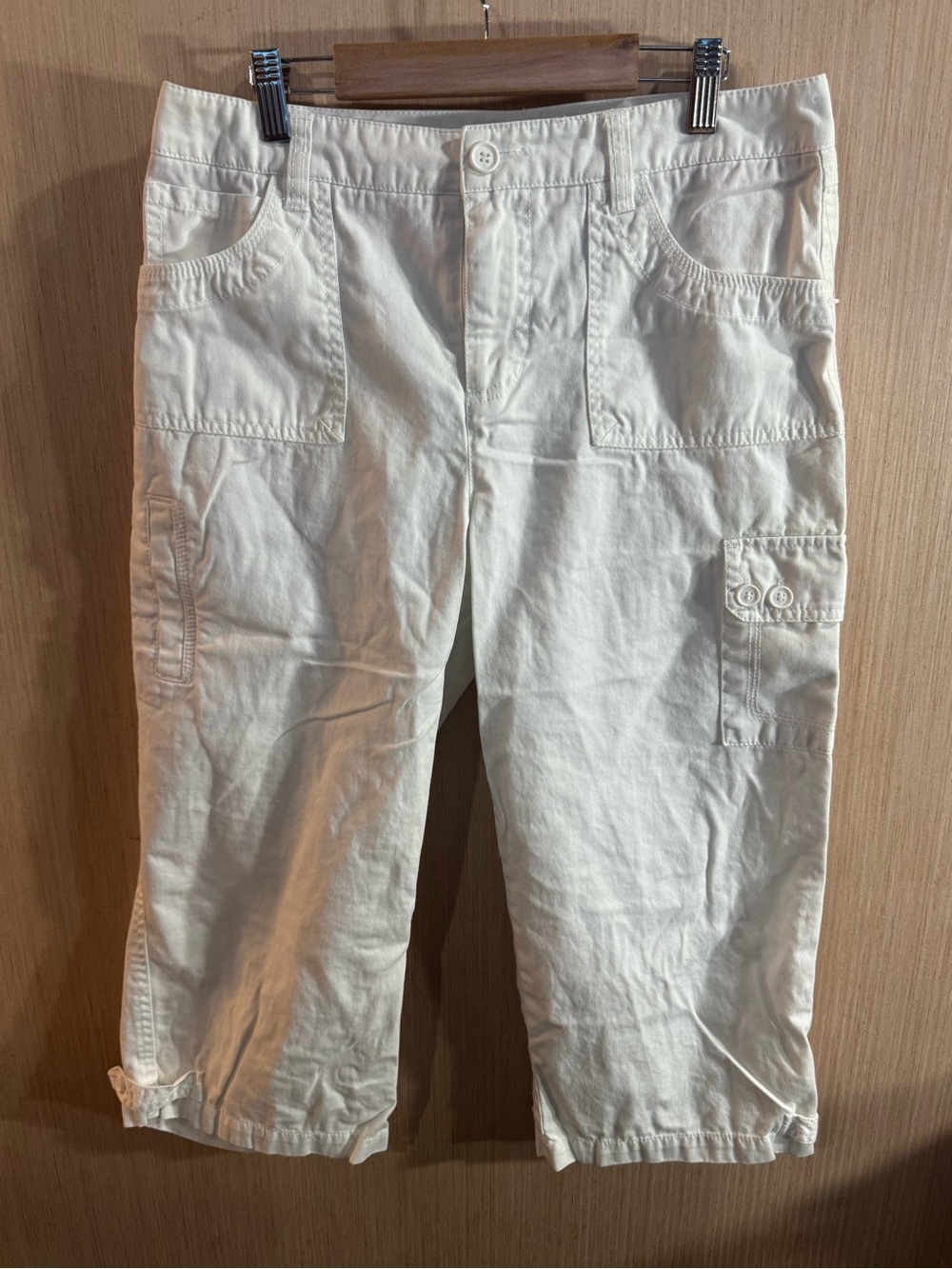 Women’s Caribbean Joe Let Go White Cargo Capris Size 8